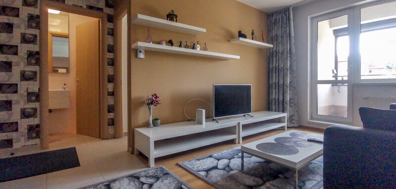 Sisesti, vanzare apartament 3 camere.