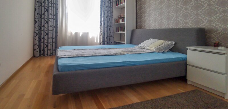 Sisesti, vanzare apartament 3 camere.